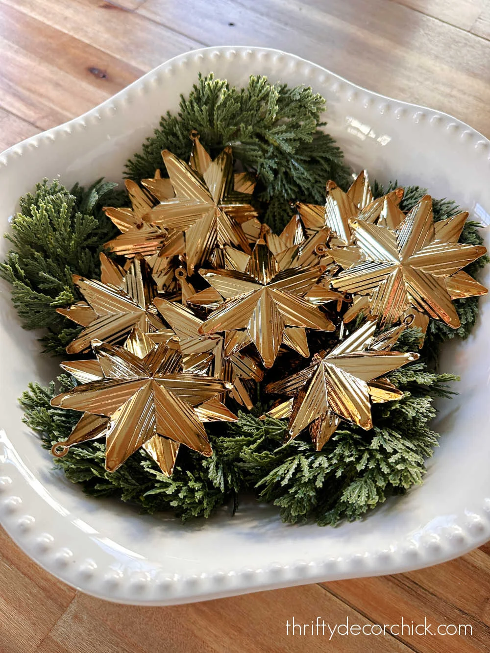 star ornaments in bowl