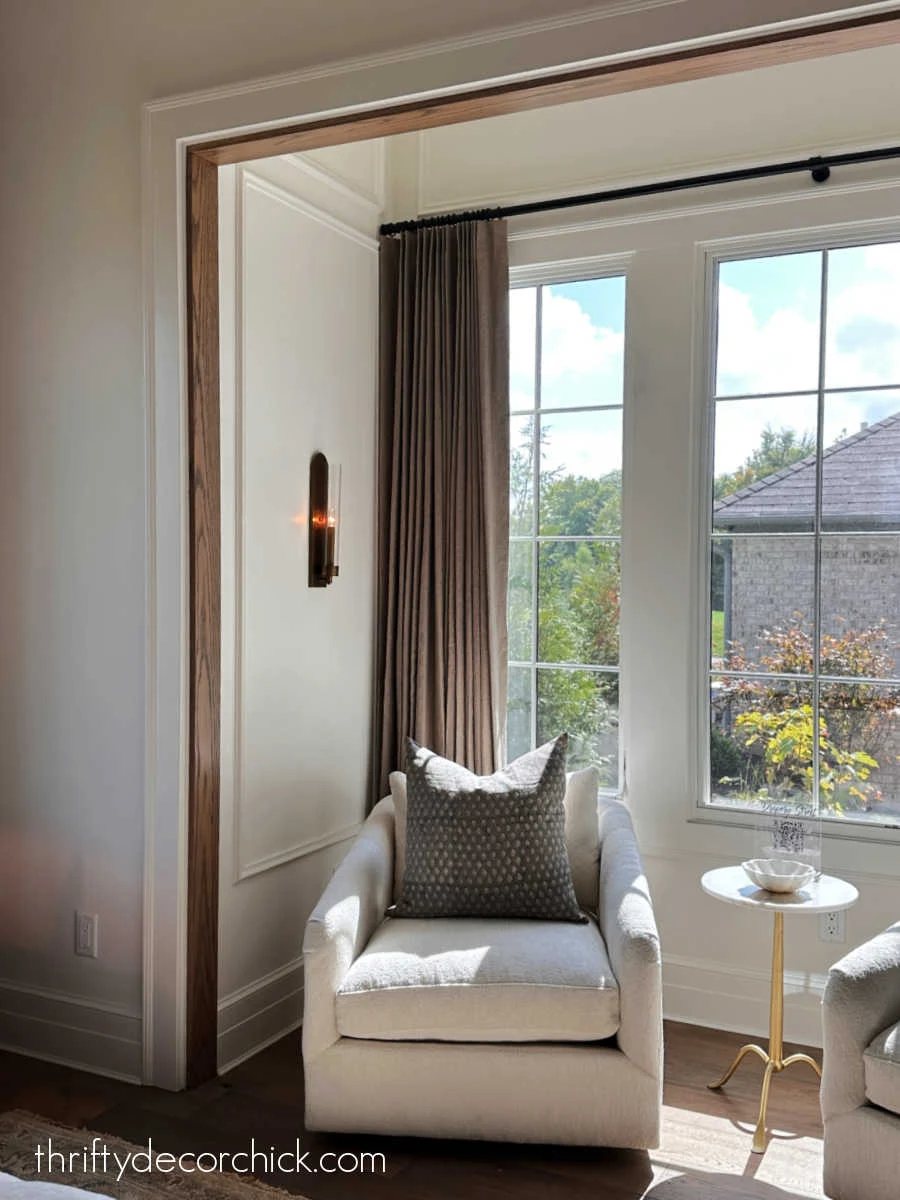 bump out seating area in bedroom